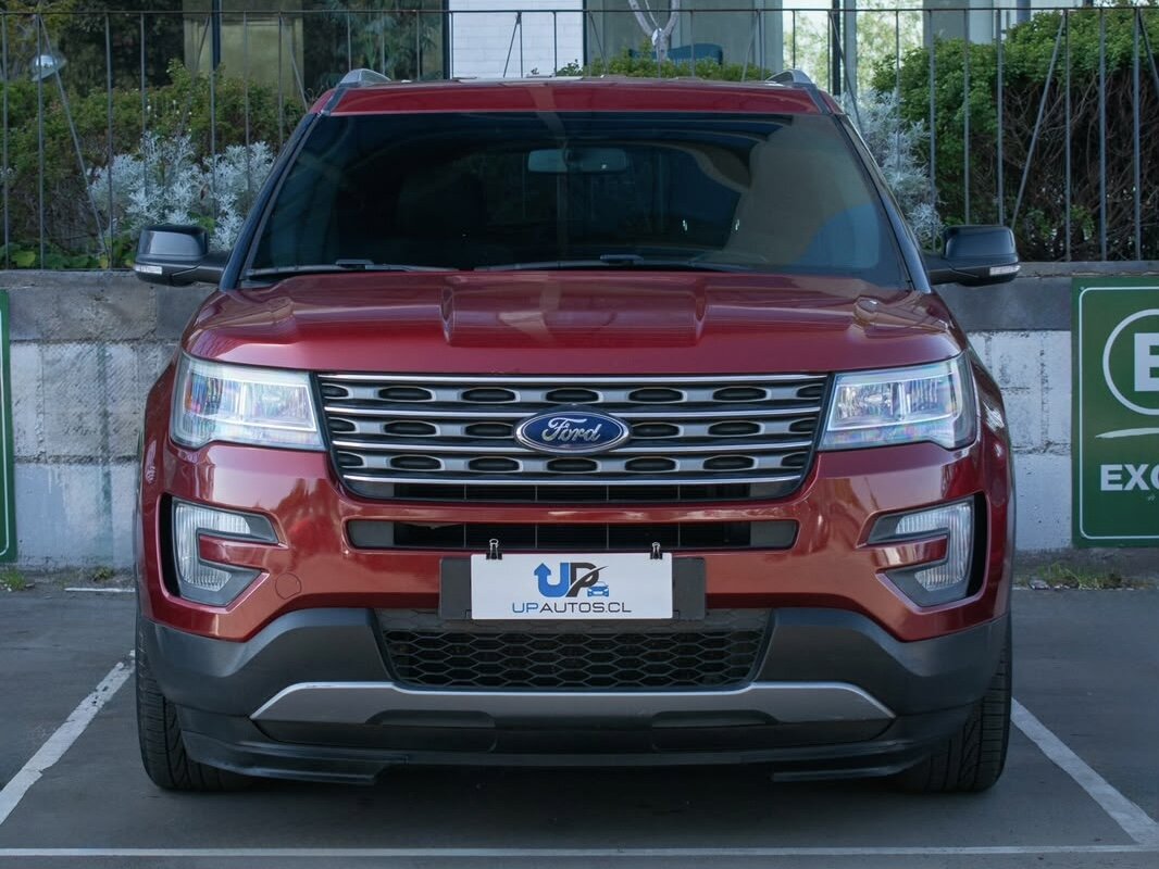 Ford Explorer 2