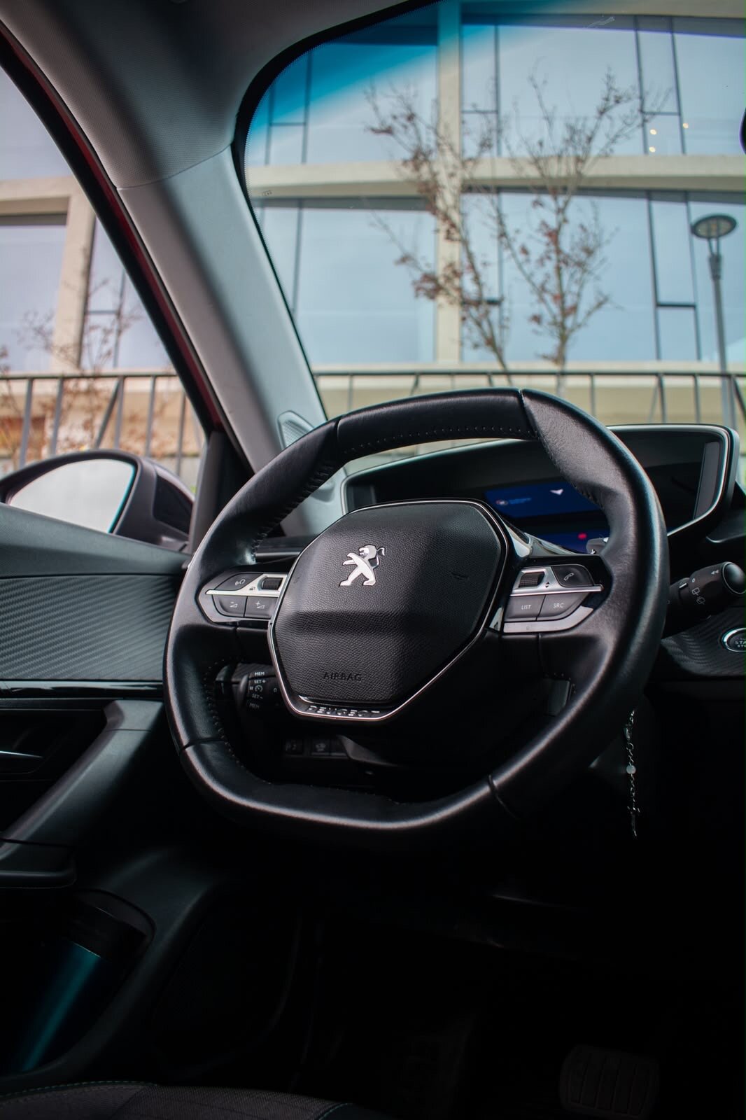 Peugeot 2008 6