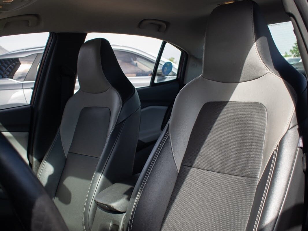 Chevrolet Onix 9