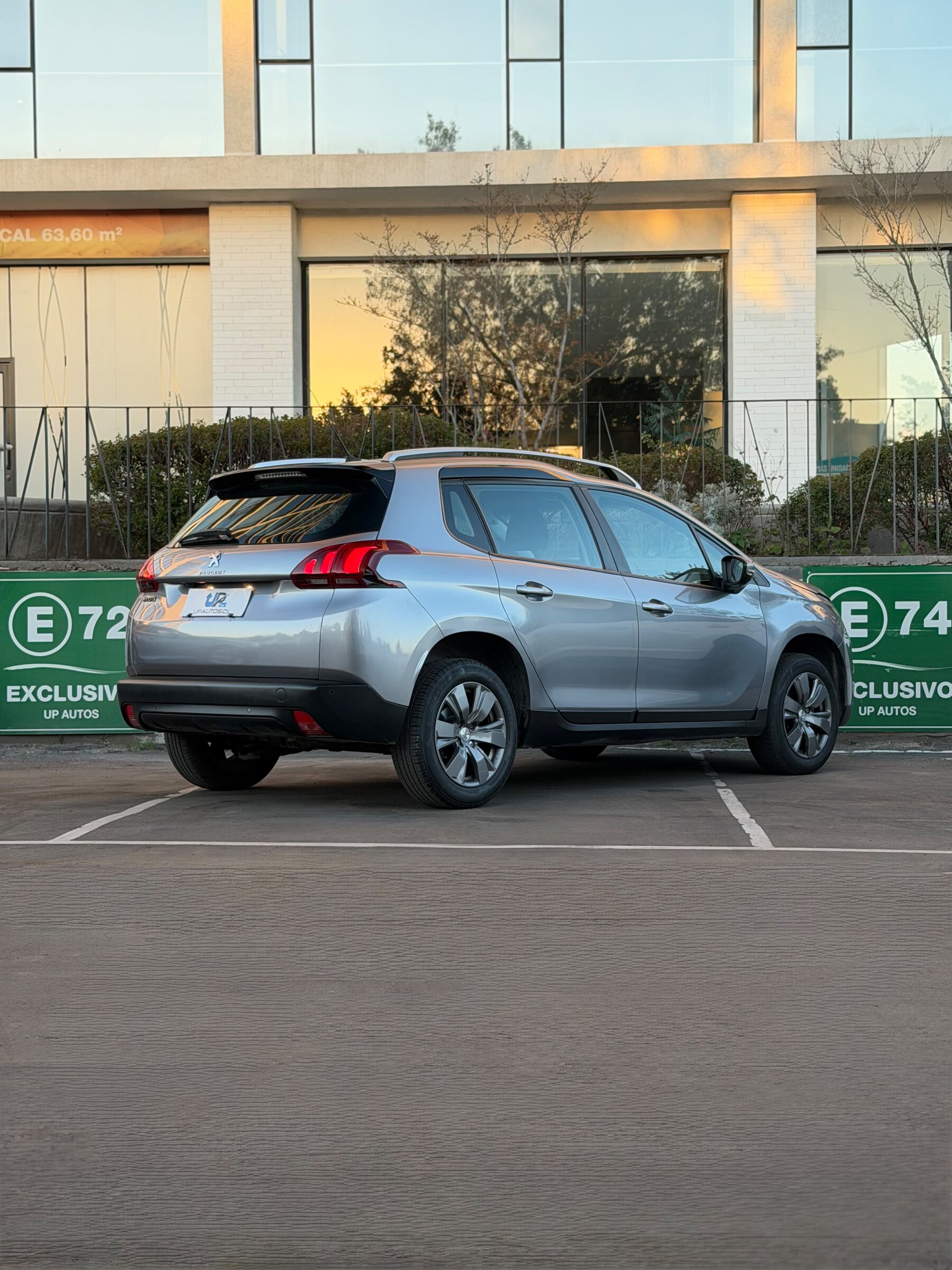 Peugeot 2008 5