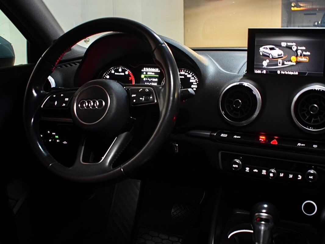 Audi A3 8