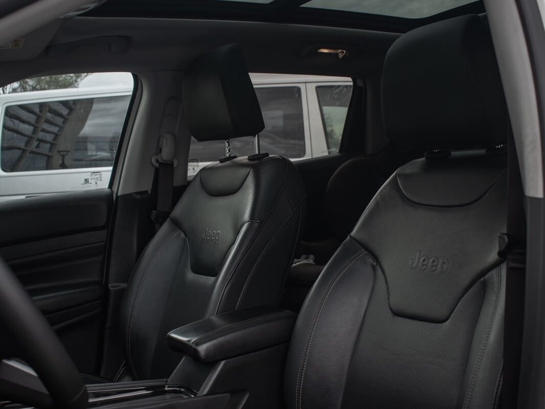 Jeep Compass 9