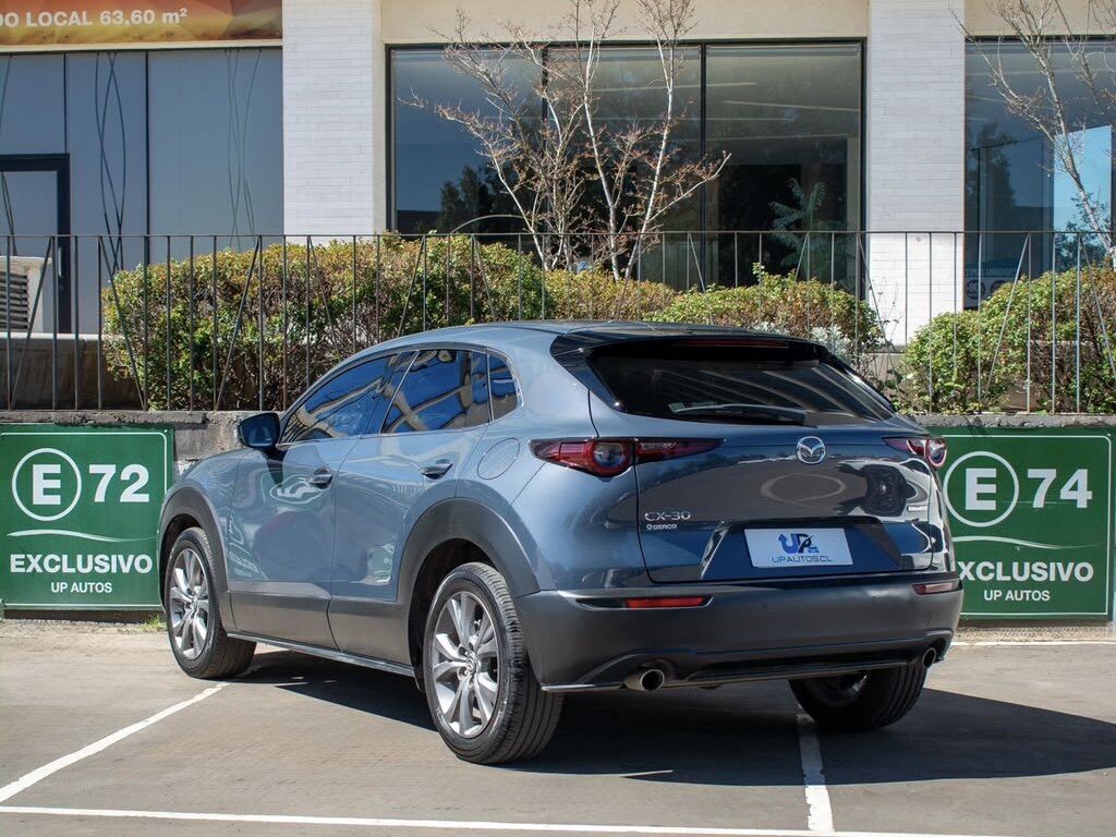 Mazda CX-30 4