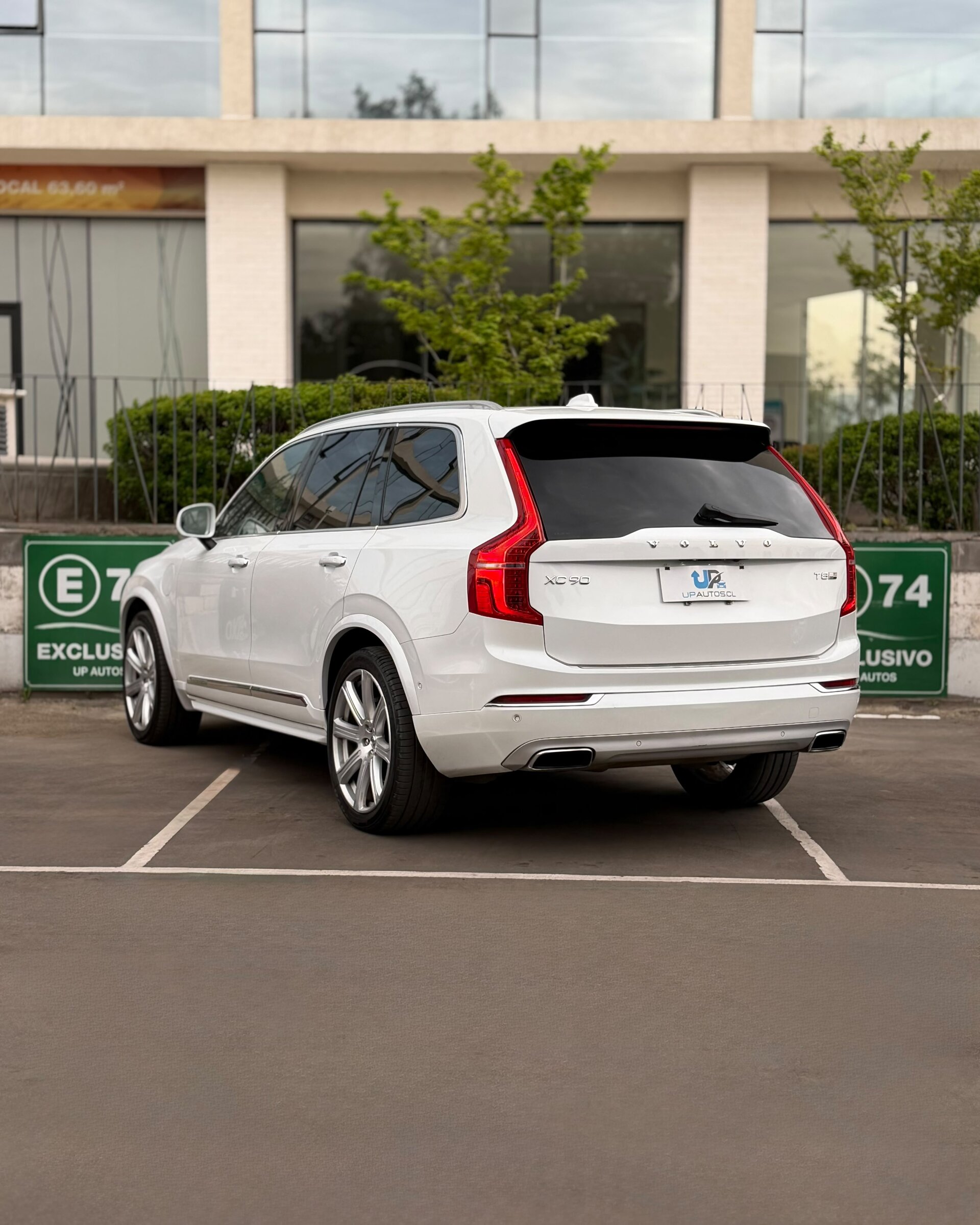 Volvo XC90 6