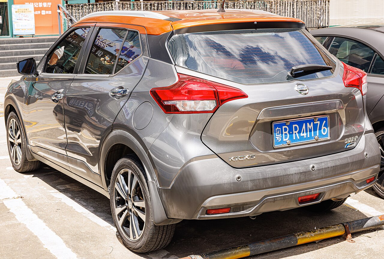 Nissan Kicks 3