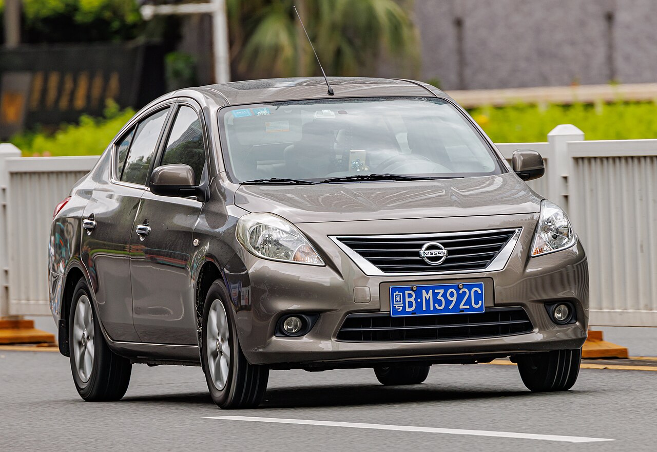 Nissan Versa 2
