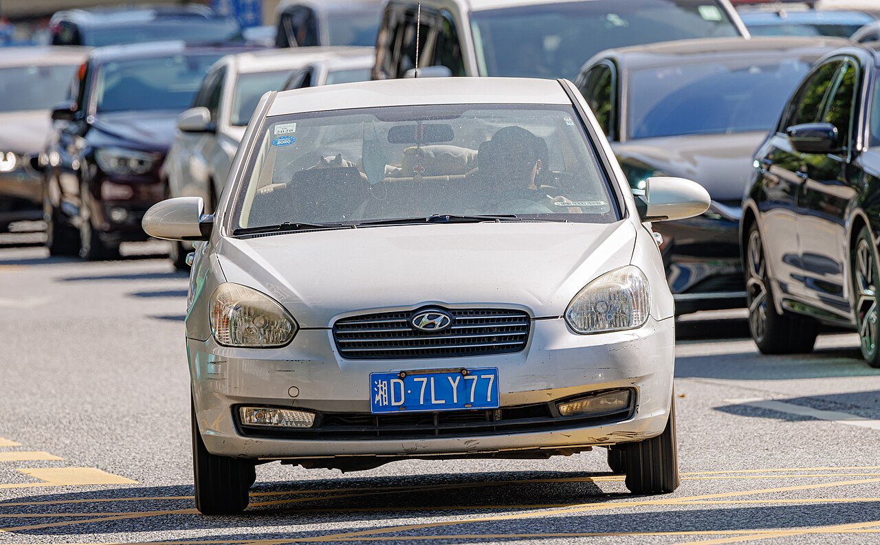Hyundai Accent 2